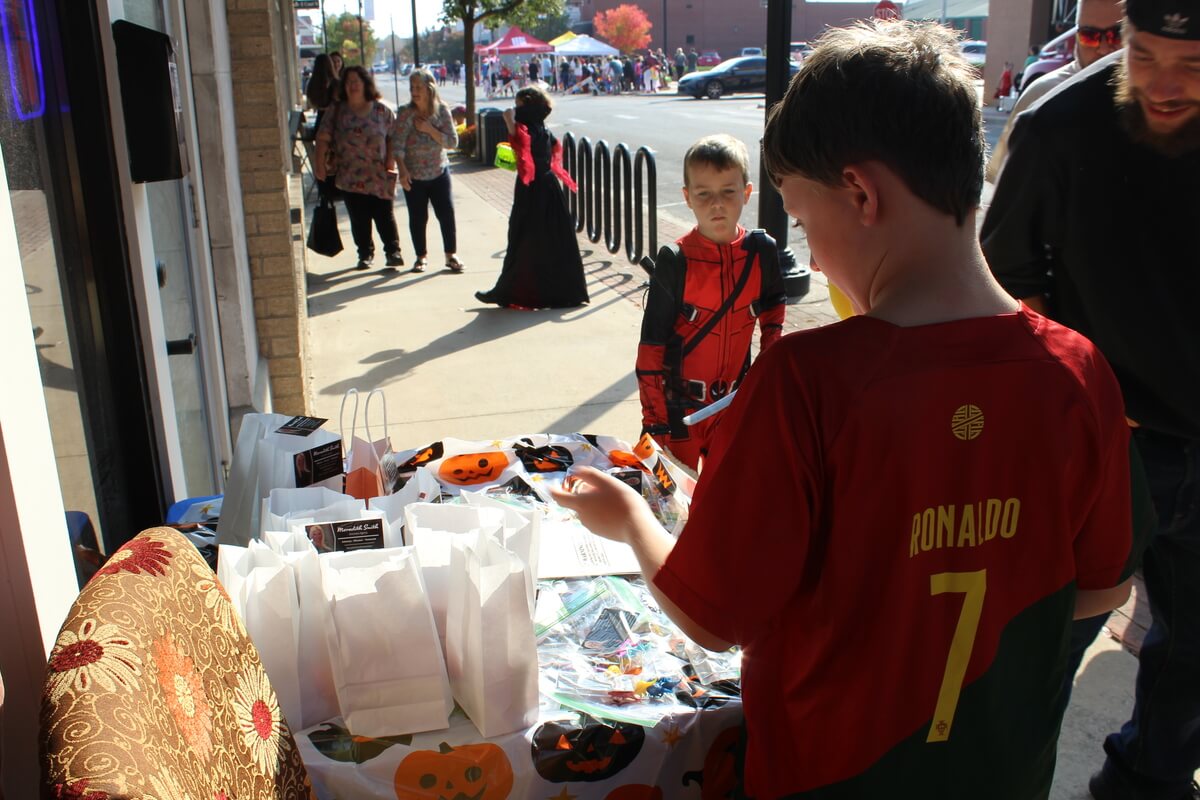 Trick or Treaters along Downtown